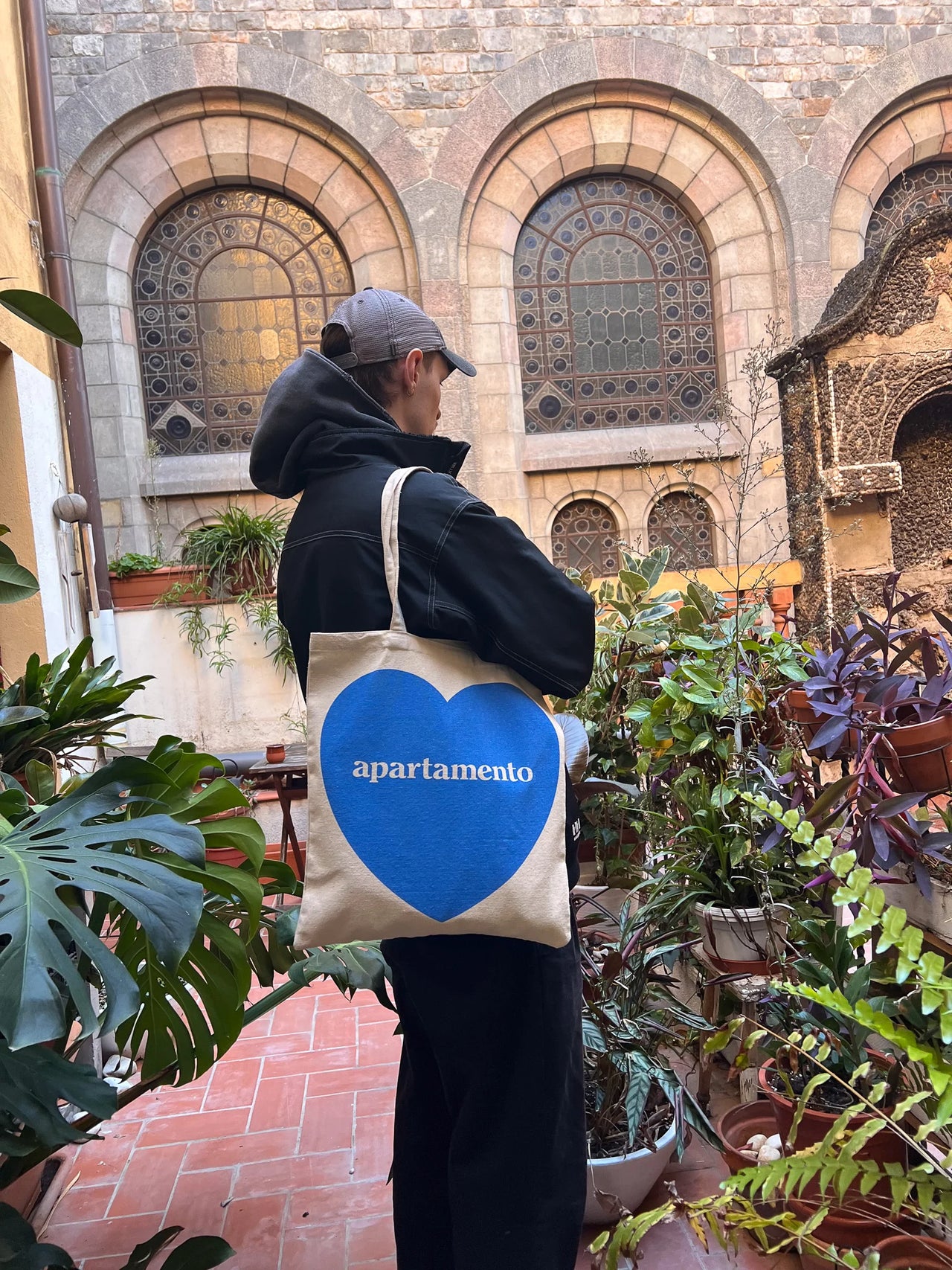 Apartamento Heart Tote Bag Blue Flame