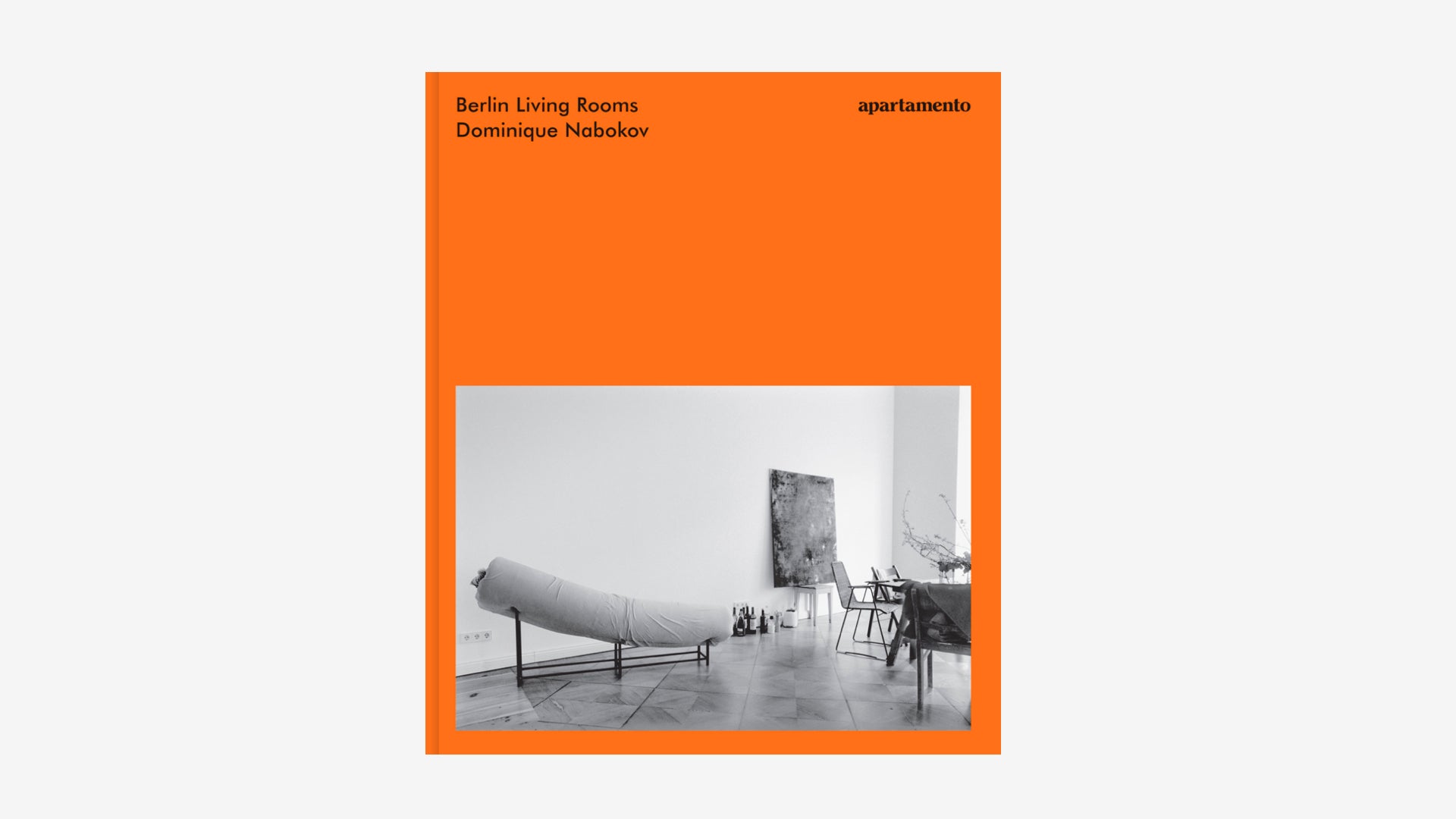 berlin-living-rooms-dominique-nabokov-apartamento-books-01