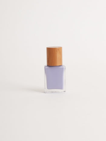 lavender-licia-florio-nail-polish-02